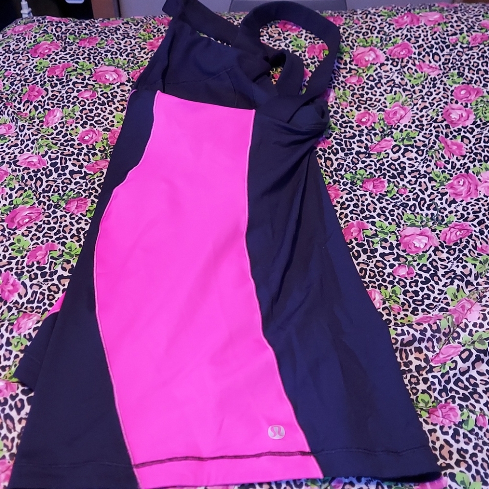 Lululemon tank top
